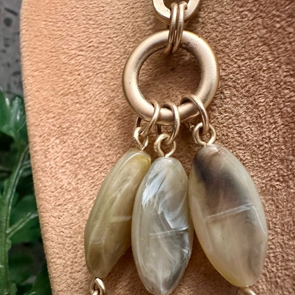 Earth tone faux stone jewelry set - Picture 4 of 11